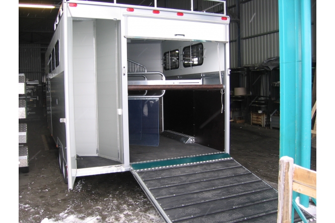 Triplex trailer-1