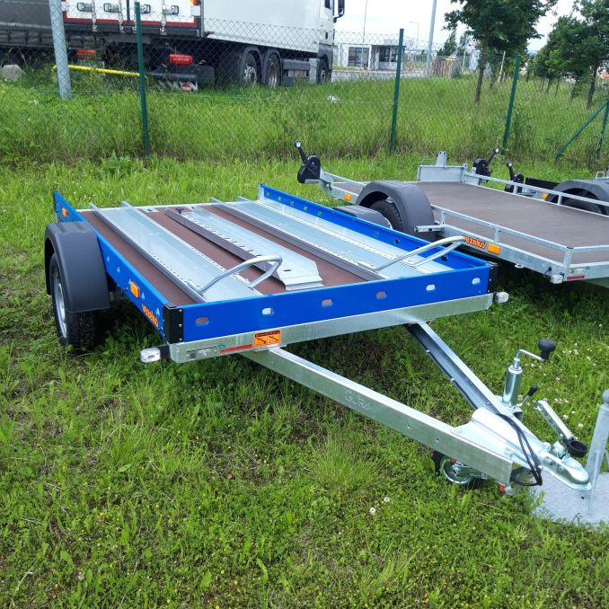 motomax modrá.jpg