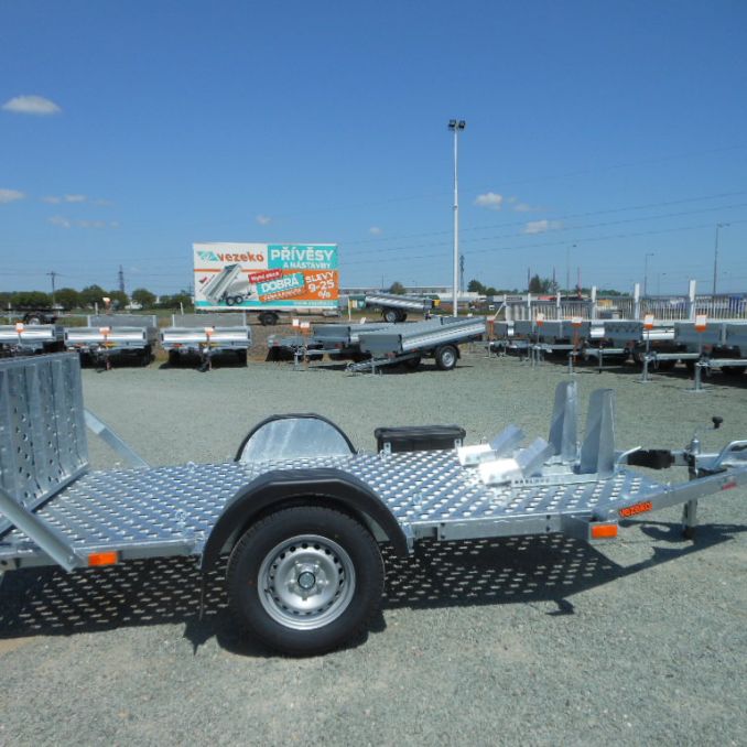 MOTOVAN_2MOTOVAN_B13 - BOX, KLÍNY_06.JPG
